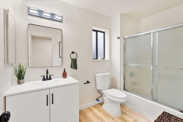 6746 Calvine Rd, Sacramento, CA 95823