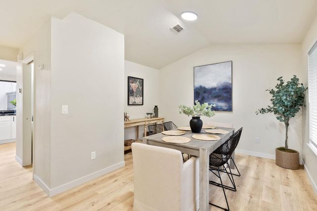 6746 Calvine Rd, Sacramento, CA 95823