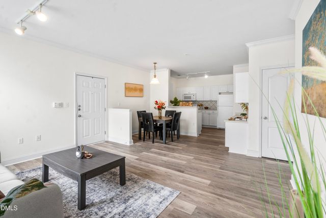 1922 Parkside Village Drive, Clayton, NC 27520