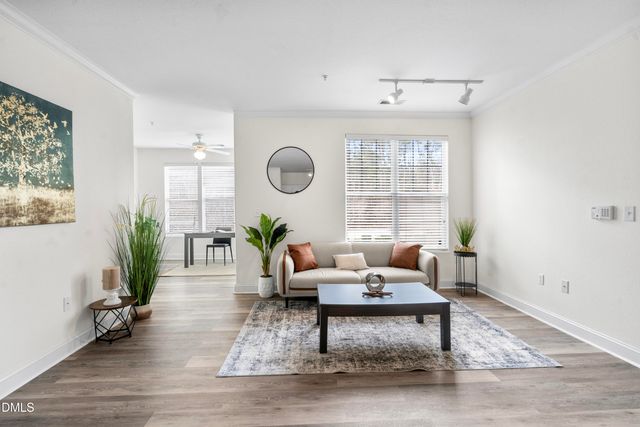 1922 Parkside Village Drive, Clayton, NC 27520