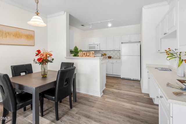 1922 Parkside Village Drive, Clayton, NC 27520