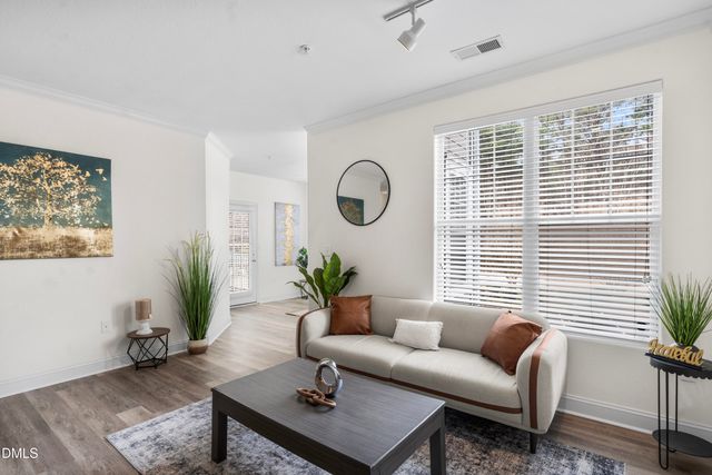 1922 Parkside Village Drive, Clayton, NC 27520