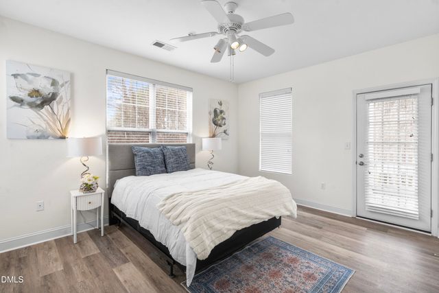 1922 Parkside Village Drive, Clayton, NC 27520