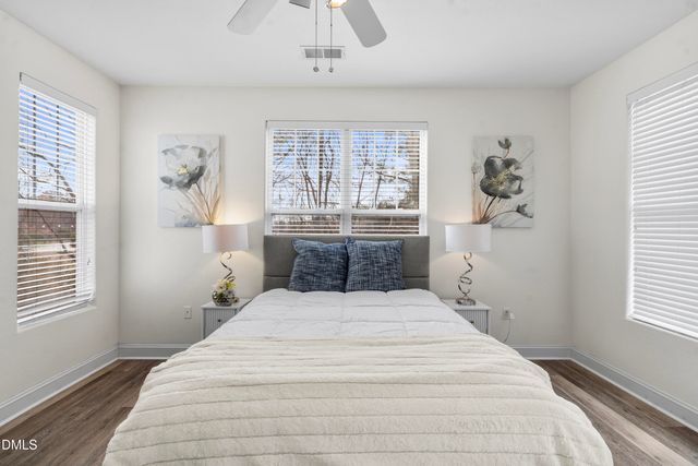 1922 Parkside Village Drive, Clayton, NC 27520