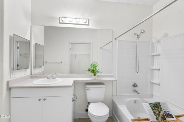 1922 Parkside Village Drive, Clayton, NC 27520