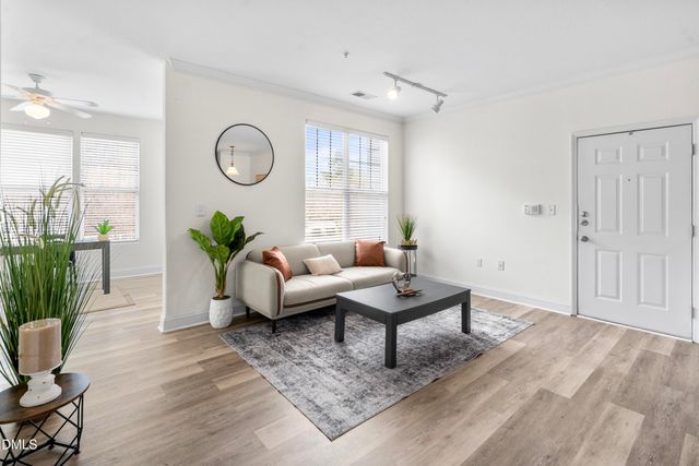 1922 Parkside Village Drive, Clayton, NC 27520