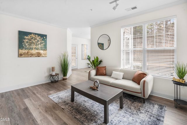 1922 Parkside Village Drive, Clayton, NC 27520