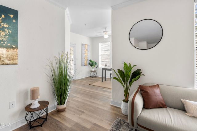 1922 Parkside Village Drive, Clayton, NC 27520