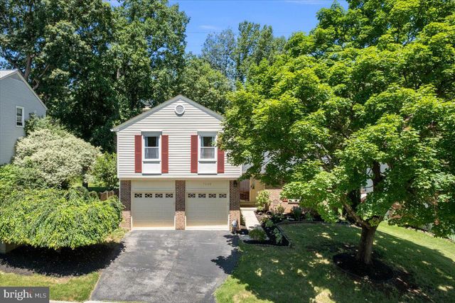 7588 WOODSTOWN DR, Springfield, VA 22153