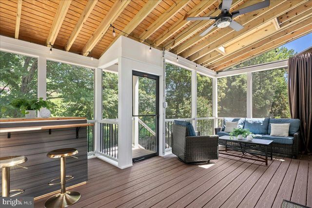 7588 WOODSTOWN DR, Springfield, VA 22153