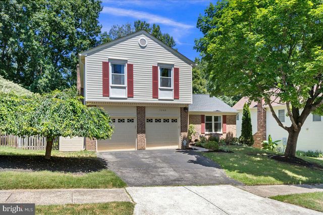 7588 WOODSTOWN DR, Springfield, VA 22153
