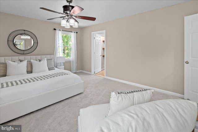 7588 WOODSTOWN DR, Springfield, VA 22153