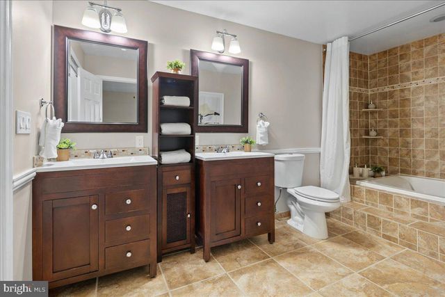 7588 WOODSTOWN DR, Springfield, VA 22153
