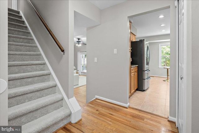 7588 WOODSTOWN DR, Springfield, VA 22153