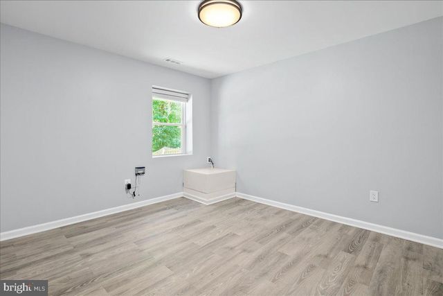 7588 WOODSTOWN DR, Springfield, VA 22153