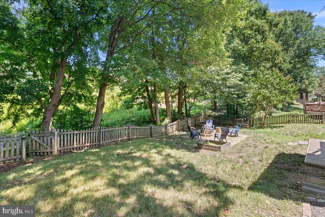 7588 WOODSTOWN DR, Springfield, VA 22153