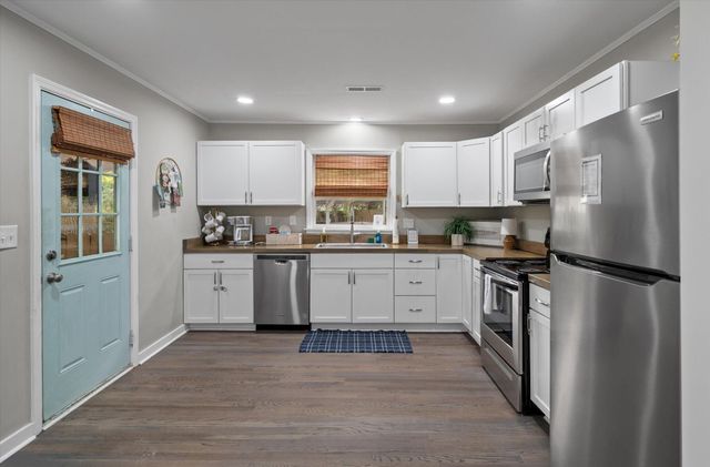 5736 Allison Avenue, Hanahan, SC 29410