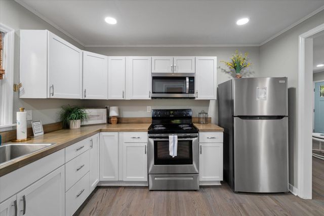 5736 Allison Avenue, Hanahan, SC 29410