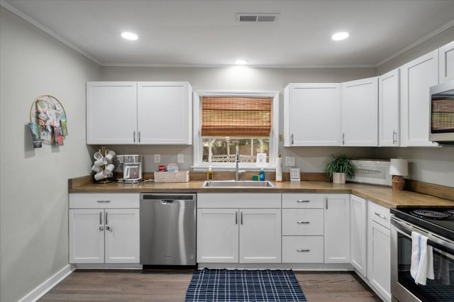 5736 Allison Avenue, Hanahan, SC 29410
