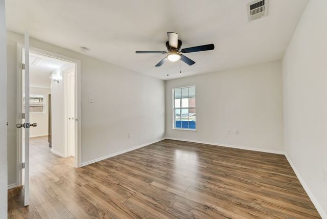 3518 N Pecan Street, Fort Worth, TX 76106