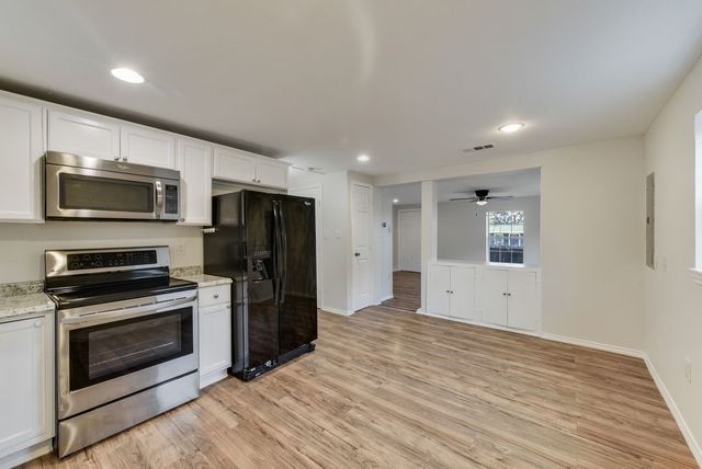 3518 N Pecan Street, Fort Worth, TX 76106