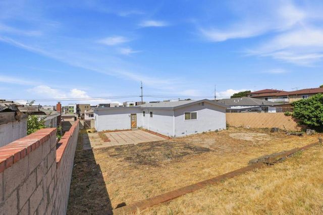 1140 Palm Avenue, Seaside, CA 93955