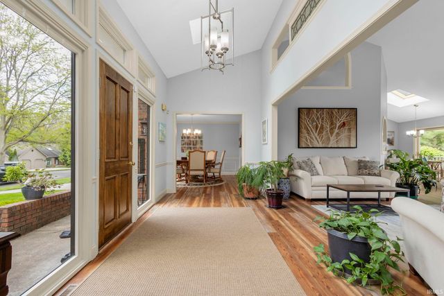 16187 Oak Hill Boulevard, Granger, IN 46530