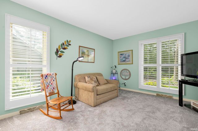 16187 Oak Hill Boulevard, Granger, IN 46530