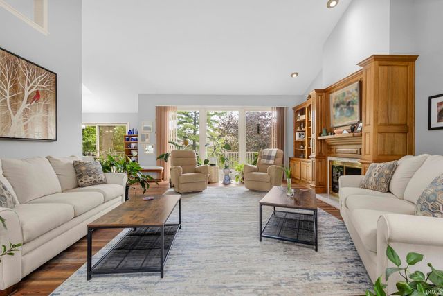 16187 Oak Hill Boulevard, Granger, IN 46530