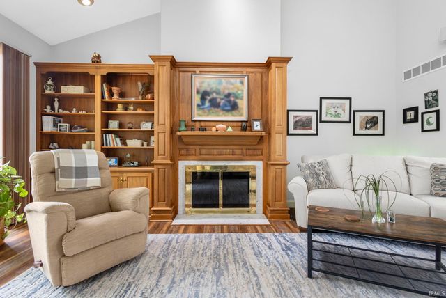 16187 Oak Hill Boulevard, Granger, IN 46530