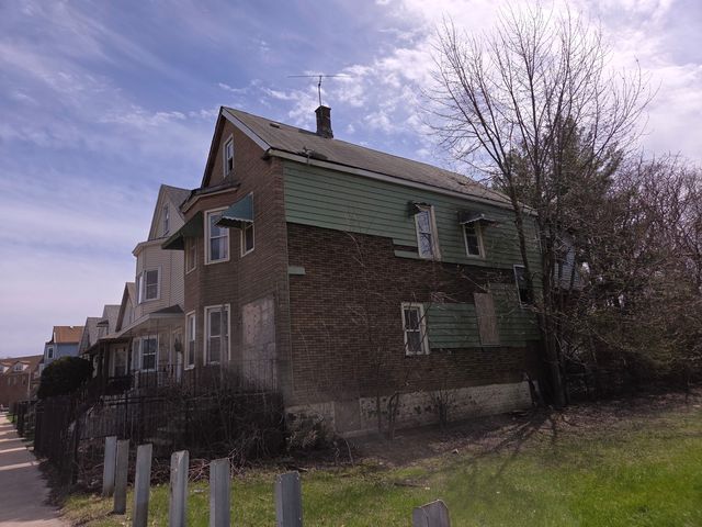 8408 S BAKER Avenue, Chicago, IL 60617