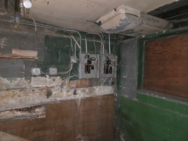 8408 S BAKER Avenue, Chicago, IL 60617