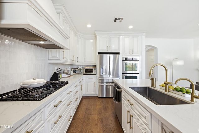 14383 Laurel Lane, Moorpark, CA 93021