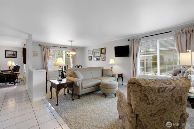 3120 Chelsea Lane, Enumclaw, WA 98022