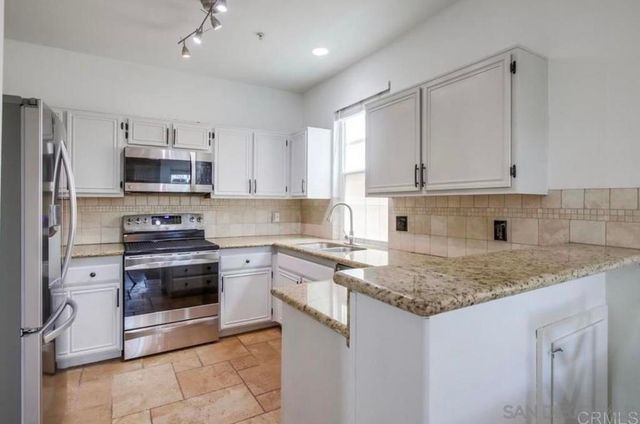 18650 Caminito Cantilena 283, San Diego, CA 92128