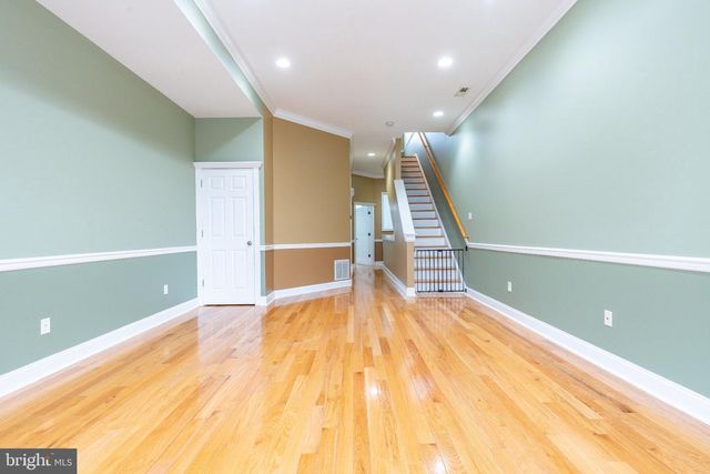 1013 S 19TH ST, Philadelphia, PA 19146
