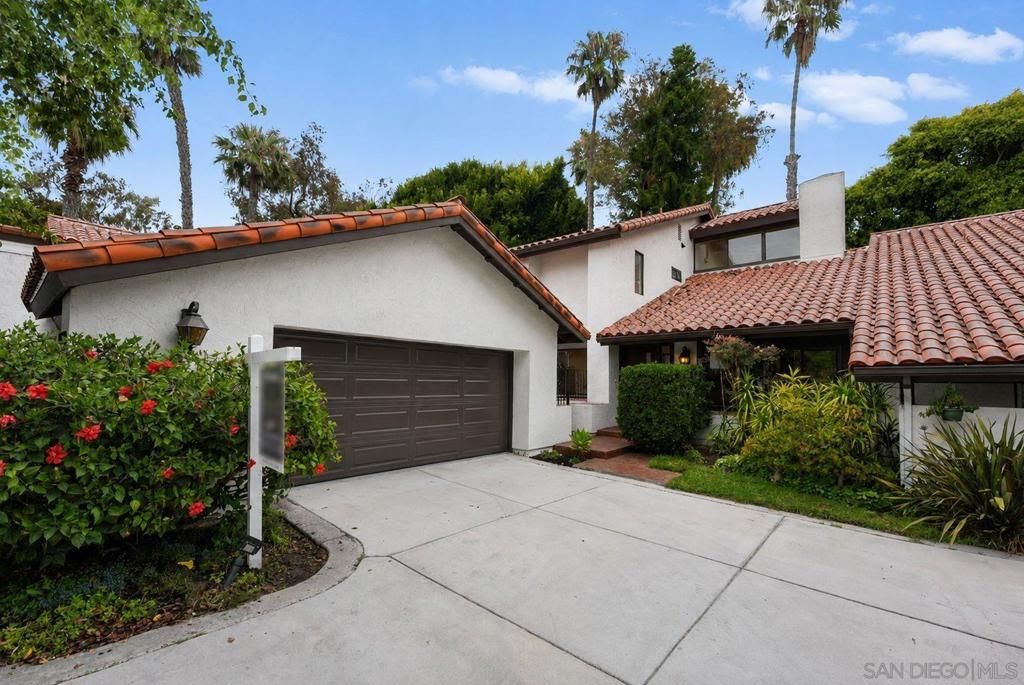 Image 1 of property listing at 630 Camino Ynez, Solana Beach, CA 92075