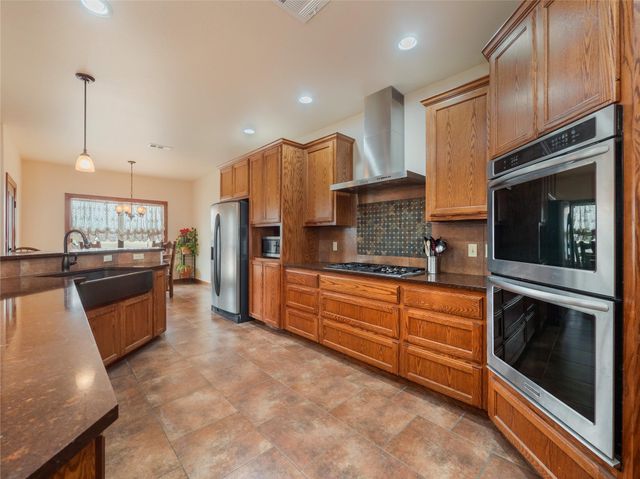 877 County Road 455, Coupland, TX 78615