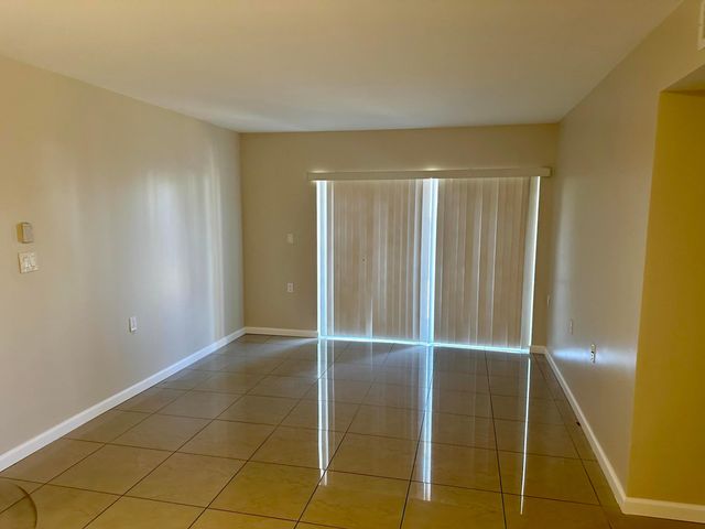 1162 Lake Terry Drive A, West Palm Beach, FL 33411