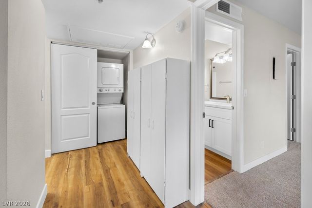 2130 Sealion Drive 207, Las Vegas, NV 89128