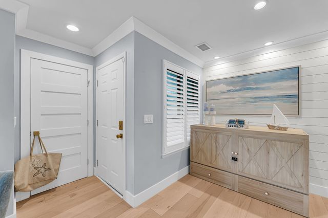 1481 Center Street Extension 204, Mount Pleasant, SC 29464