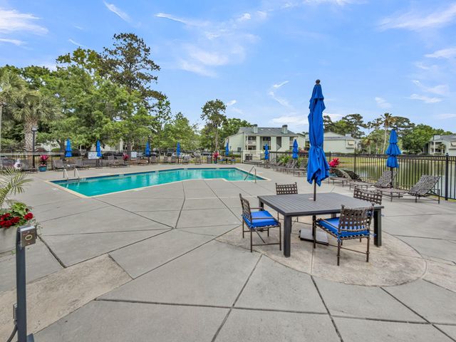 1481 Center Street Extension 204, Mount Pleasant, SC 29464