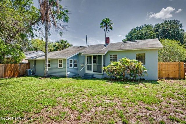 4252 PINEWOOD Avenue, Jacksonville, FL 32207