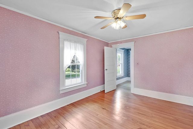 32 Spruce Street, Westfield, MA 01085