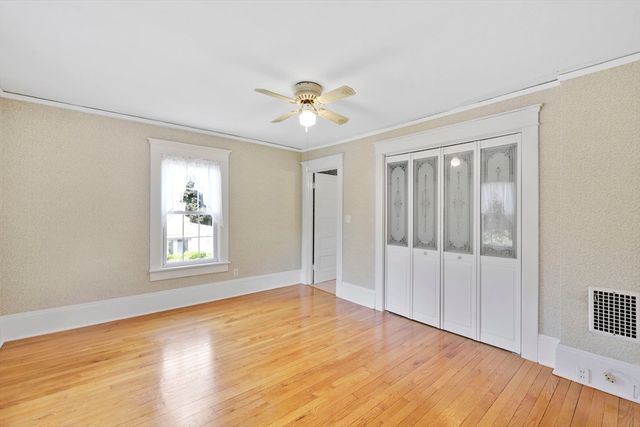 32 Spruce Street, Westfield, MA 01085