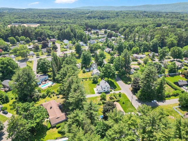 32 Spruce Street, Westfield, MA 01085