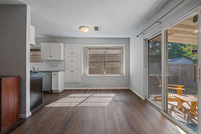 6504 Clubway LN, Austin, TX 78745