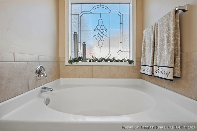 2220 Sir Michael Drive, Hope Mills, NC 28348