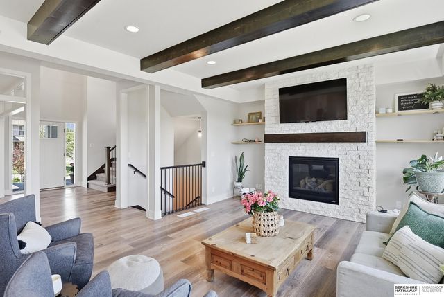 12113 Pintail Drive, Papillion, NE 68046