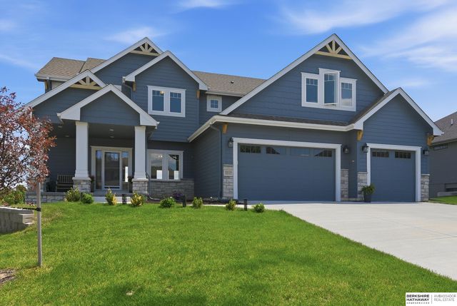 12113 Pintail Drive, Papillion, NE 68046
